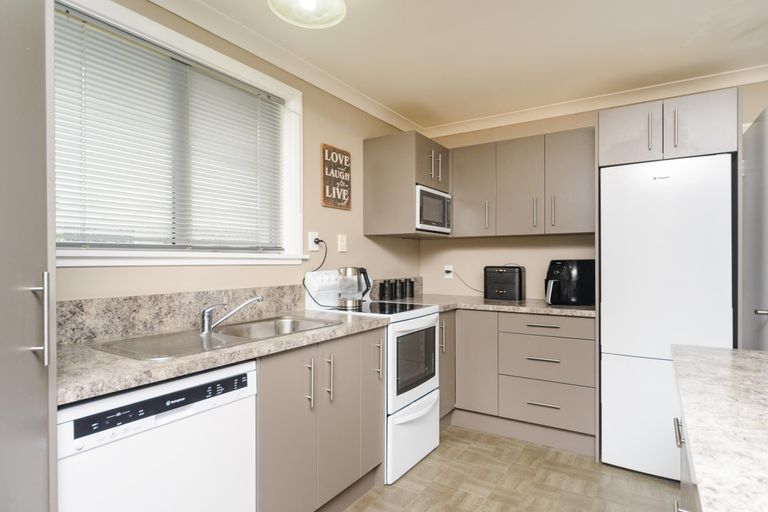 Photo of property in 11a Botanical Road, Takaro, Palmerston North, 4412