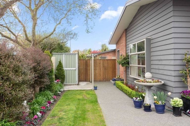 Photo of property in 16/56 Gladson Avenue, Sockburn, Christchurch, 8042