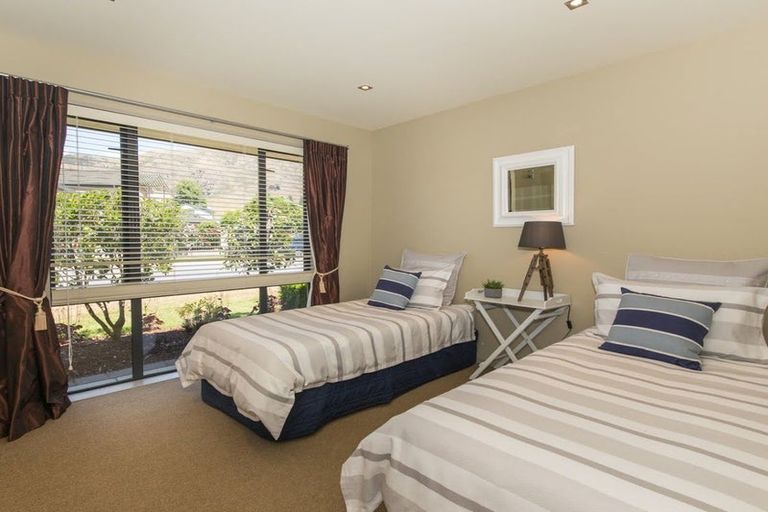 Photo of property in 44 Meadowstone Drive, Wanaka, 9305