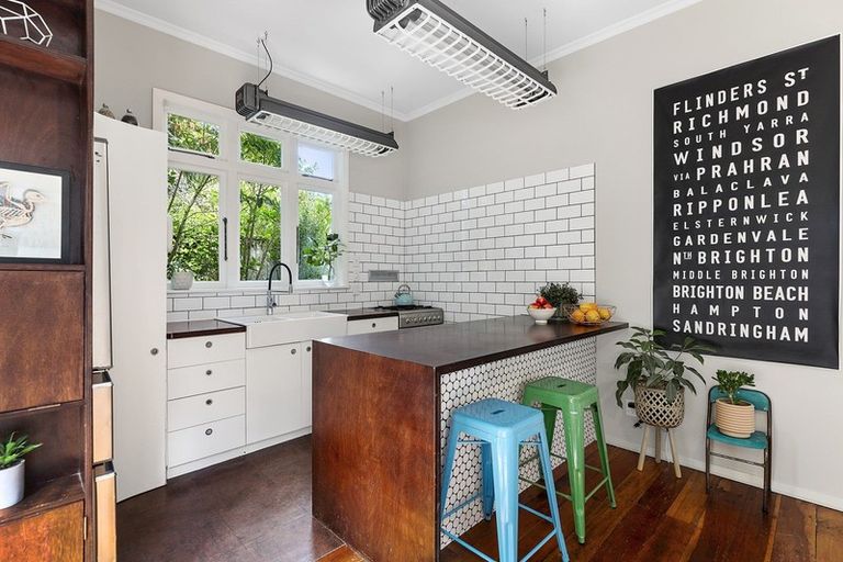 Photo of property in 31 Mornington Road, Brooklyn, Wellington, 6021