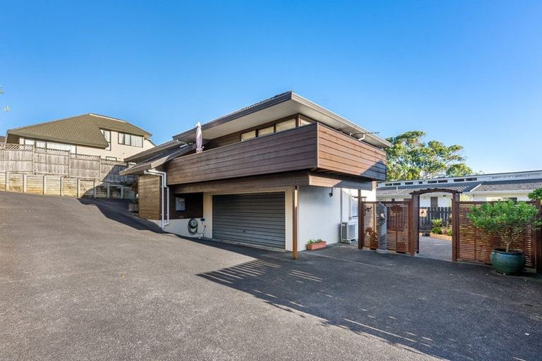 Photo of property in 1/14a Richards Avenue, Forrest Hill, Auckland, 0620