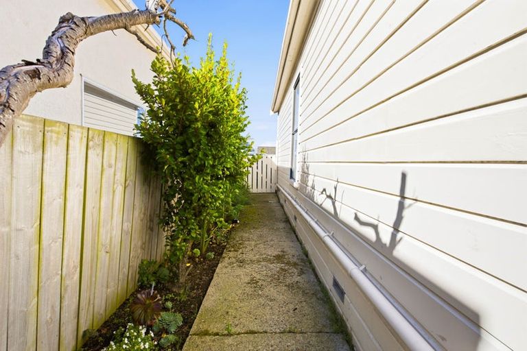 Photo of property in 44 Richardson Street, Saint Kilda, Dunedin, 9012