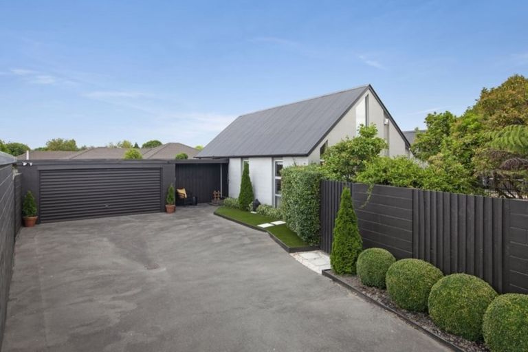 Photo of property in 121 Condell Avenue, Papanui, Christchurch, 8053
