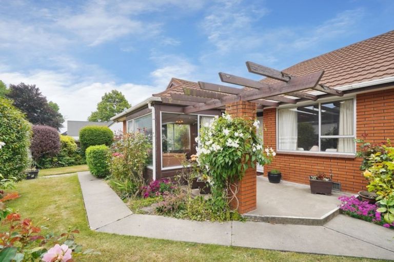 Photo of property in 7 Swithland Place, Avonhead, Christchurch, 8042
