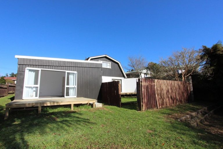 Photo of property in 5 Totara Terrace, Inglewood, 4330