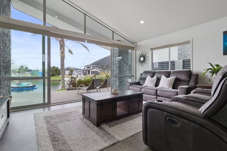 Photo of property in 166b Waterways Parade, Pauanui, Hikuai, 3579