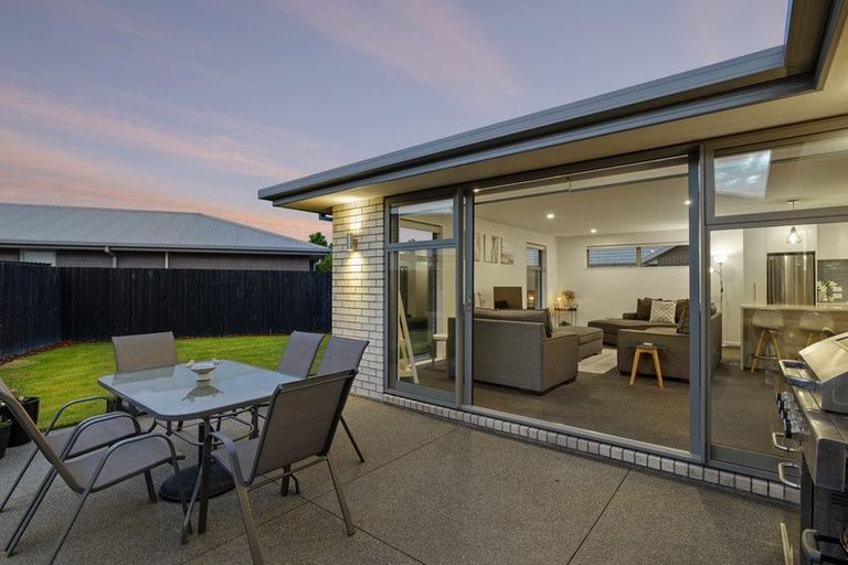 Photo of property in 7 Ciaran Close, Broomfield, Christchurch, 8042