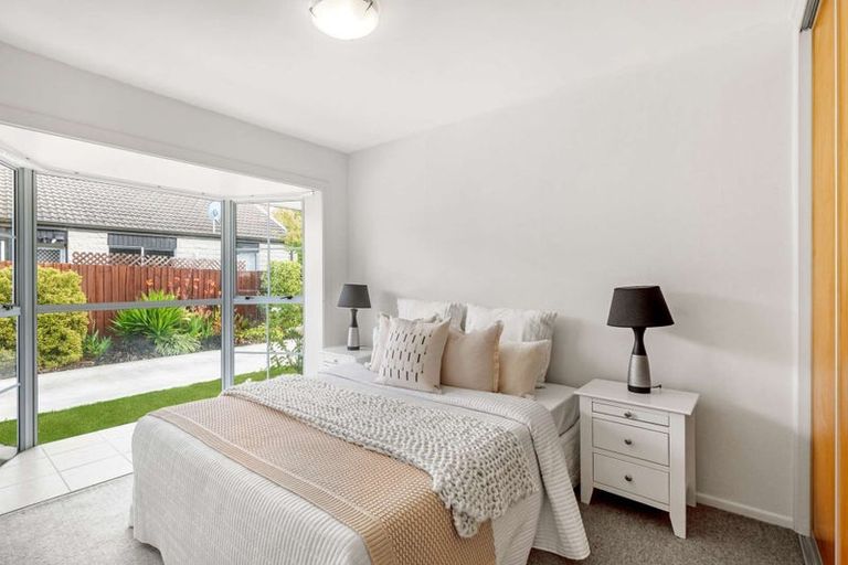 Photo of property in 1/21 Greenock Street, Redwood, Christchurch, 8051