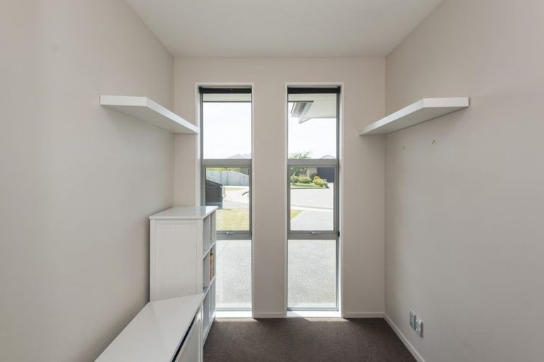 Photo of property in 15 Maple Place, Rangiora, 7400