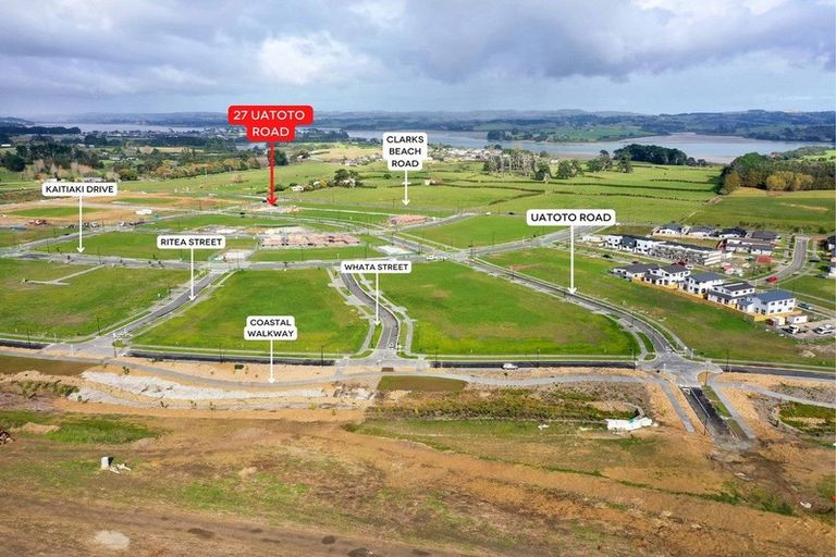 Photo of property in 27 Uatoto Road, Clarks Beach, 2122