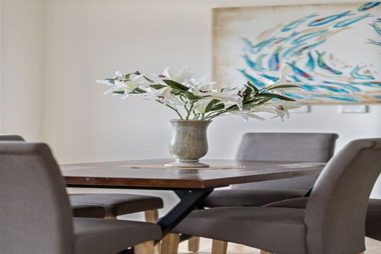 Photo of property in 1 Elevation Street, Flat Bush, Auckland, 2019