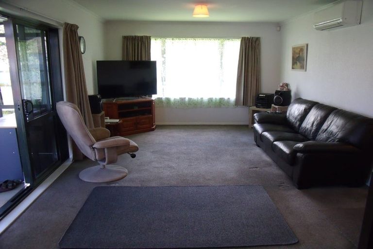 Photo of property in 72b Cole Street, Dannevirke, 4930