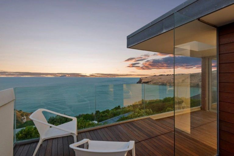 Photo of property in 10 Smugglers Cove, Scarborough, Christchurch, 8081