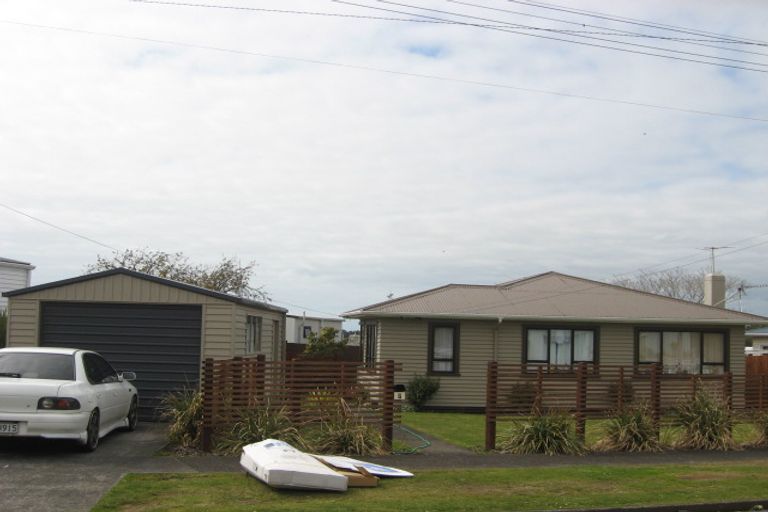 Photo of property in 7 Elm Grove, Westown, New Plymouth, 4310