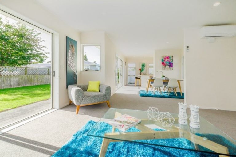 Photo of property in 4b Ngahina Street, Paraparaumu, 5032