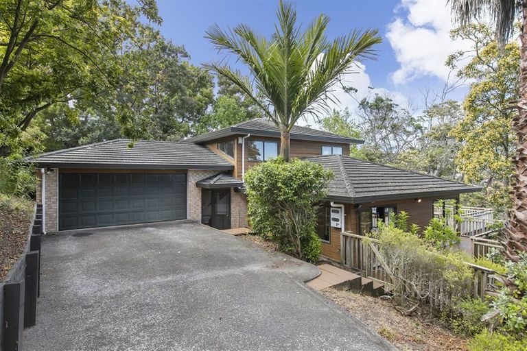 Photo of property in 25 Stephanie Close, Glenfield, Auckland, 0629