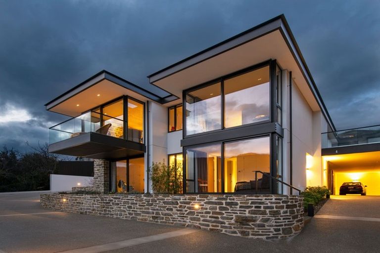 Photo of property in 4 Bay Rise, Wanaka, 9305