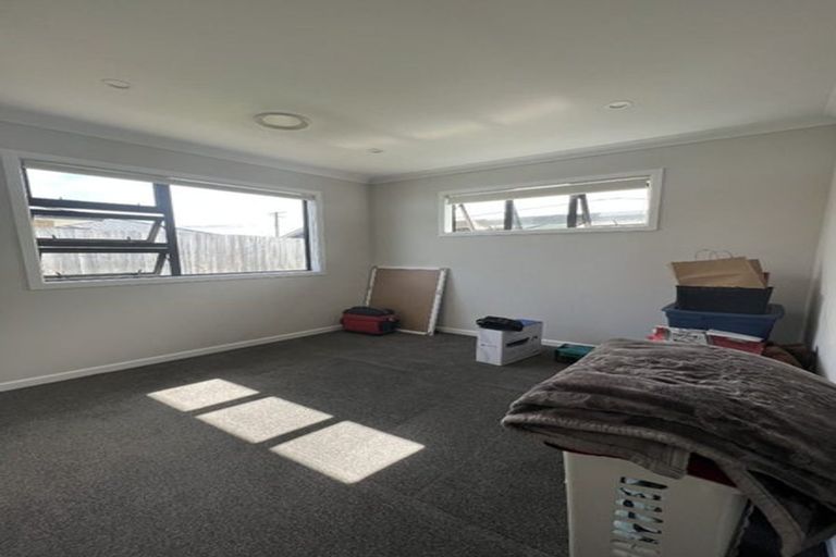 Photo of property in 10 Poulson Grove, Trentham, Upper Hutt, 5018