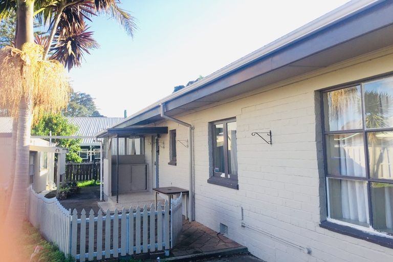 Photo of property in 11 Alfriston Road, Manurewa East, Auckland, 2102