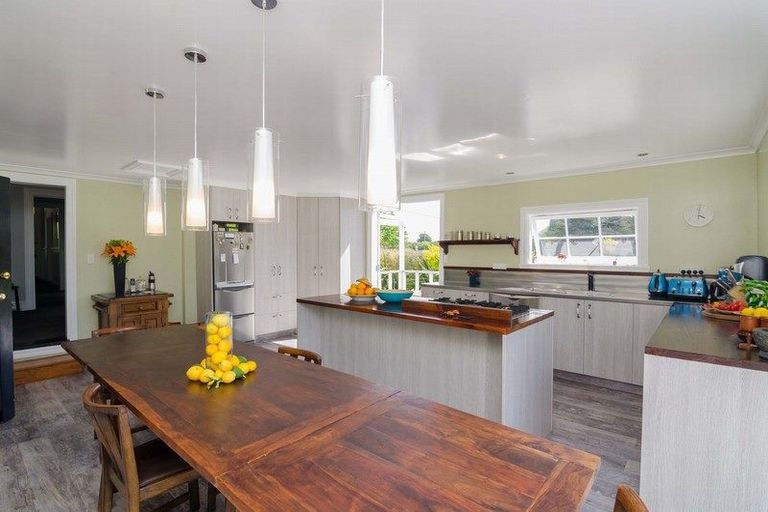 Photo of property in 1033 Masterton Castlepoint Road, Tauweru, Masterton, 5889