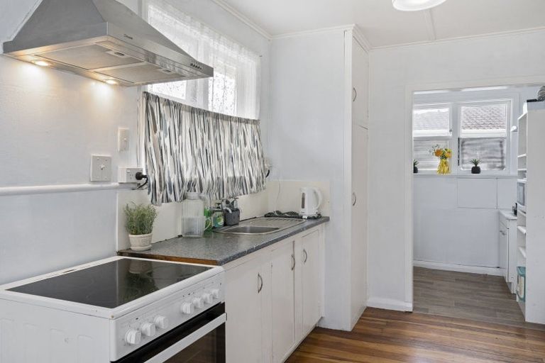 Photo of property in 1/10 Clement Grove, Taita, Lower Hutt, 5011