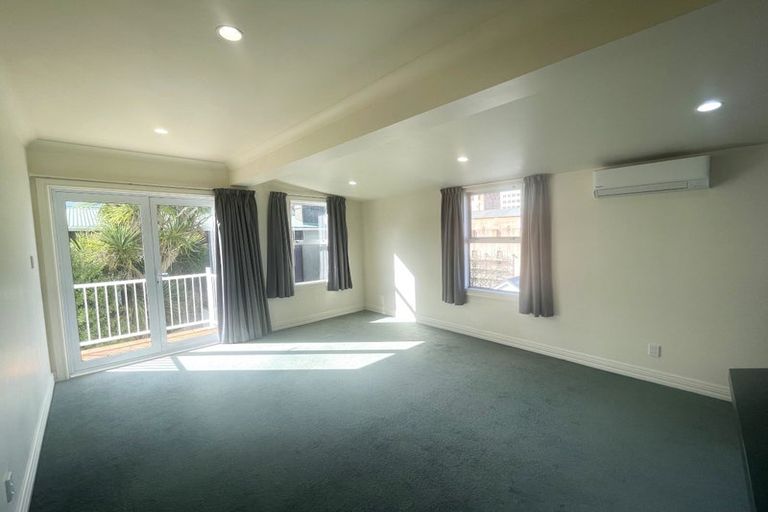 Photo of property in 18d Hill Street, Thorndon, Wellington, 6011