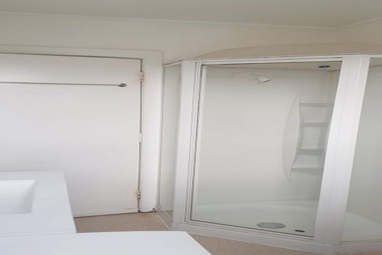 Photo of property in 297 Barbadoes Street, Christchurch Central, Christchurch, 8011