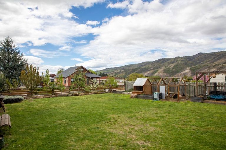 Photo of property in 60 Donegal Street, Cromwell, 9310