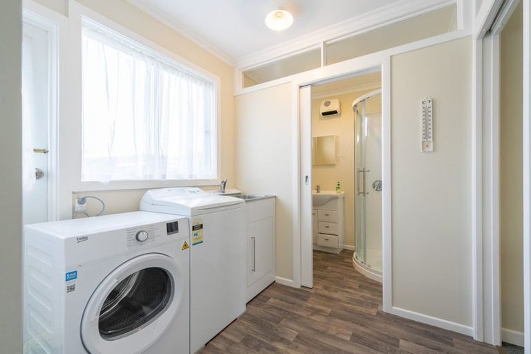 Photo of property in 38 Mackinnon Loop, Te Anau, 9600