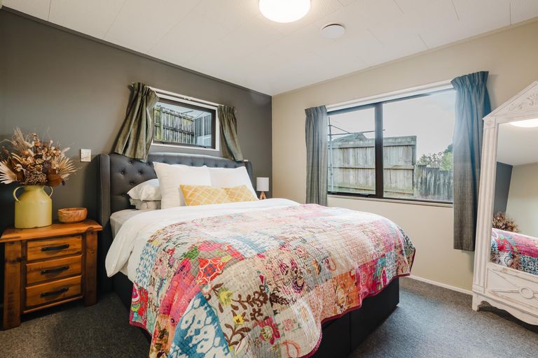 Photo of property in 28 Pringle Place, Nawton, Hamilton, 3200