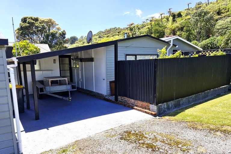Photo of property in 55 Main South Road, Karoro, Greymouth, 7805