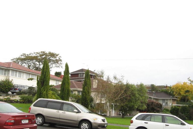 Photo of property in 3/20 Parkhill Road, Mellons Bay, Auckland, 2014