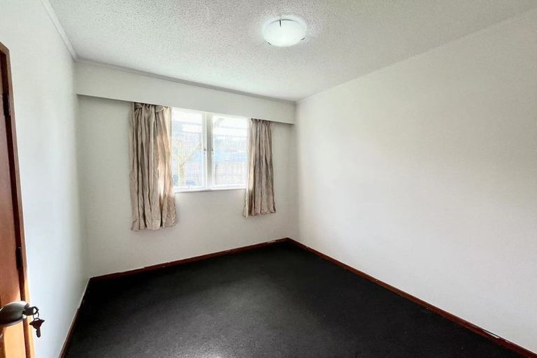 Photo of property in 7 Sequoia Place, Sunnynook, Auckland, 0620