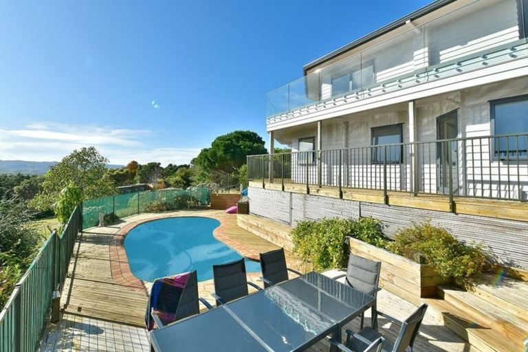 Photo of property in 2 Kauri Drive, Sandspit, Warkworth, 0982