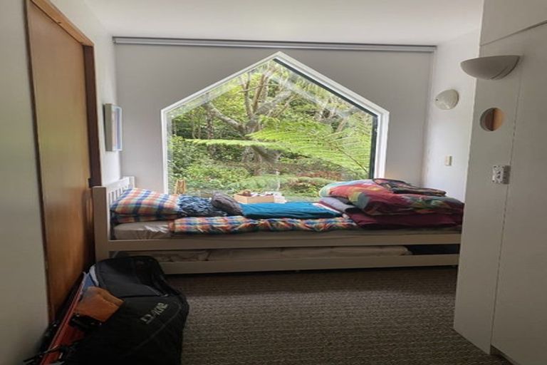 Photo of property in 14 Marama Terrace, Eastbourne, Lower Hutt, 5013