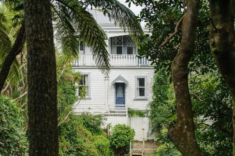 Photo of property in 17 Boundary Road, Kelburn, Wellington, 6012