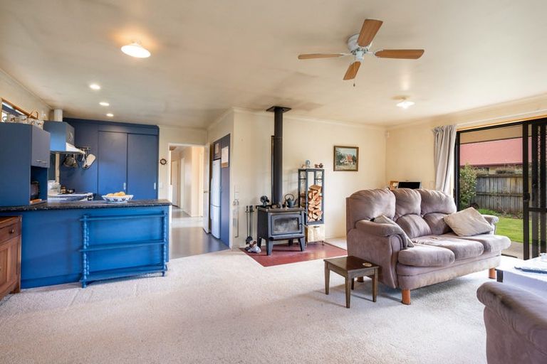 Photo of property in 6 Whiting Drive, Wakefield, 7025