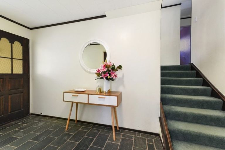 Photo of property in 6 Pioneer Grove, Silverstream, Upper Hutt, 5019