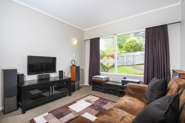 Photo of property in 22 Grenada Avenue, Forrest Hill, Auckland, 0620
