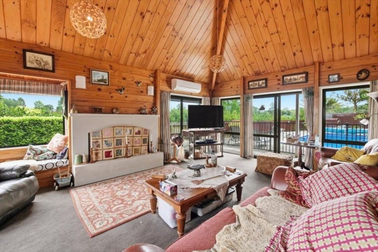 Photo of property in 63 Kayelene Place, Omokoroa, 3114