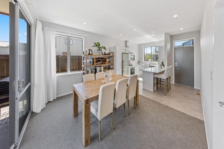 Photo of property in 20 Courage Road, Papakura, 2110