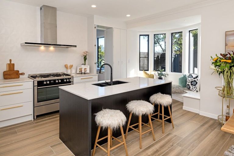 Photo of property in 8 Woodgers Way, Somerville, Auckland, 2014