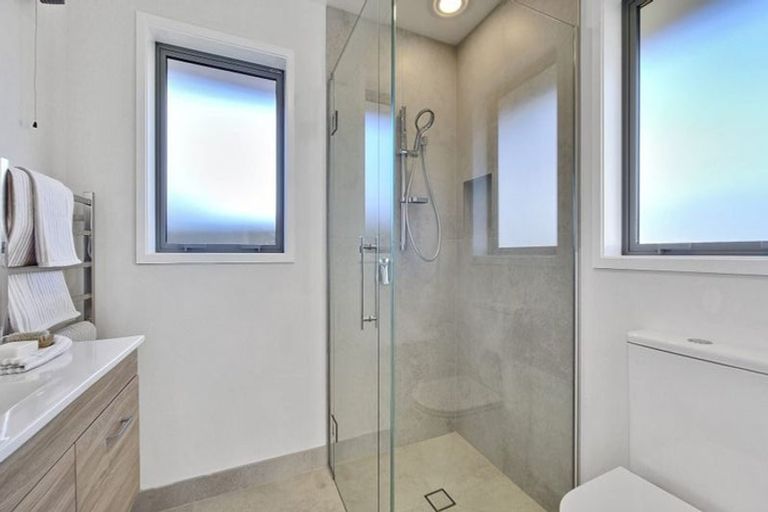 Photo of property in 16 Tarata Place, Owhata, Rotorua, 3010