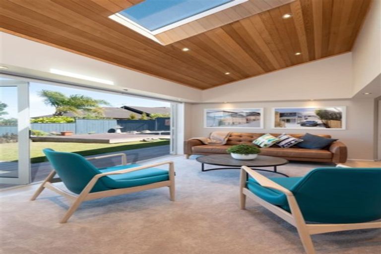 Photo of property in 8 Bilancia Place, Flat Bush, Auckland, 2016