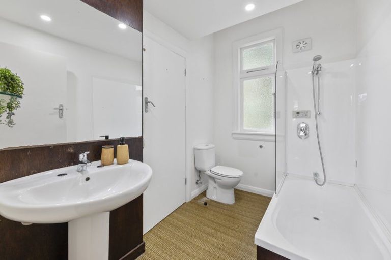 Photo of property in 28 Stonelaw Terrace, Maori Hill, Dunedin, 9010