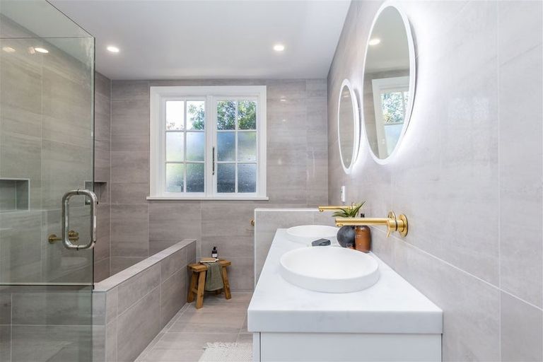 Photo of property in 2b Bradshaw Terrace, Riccarton, Christchurch, 8011