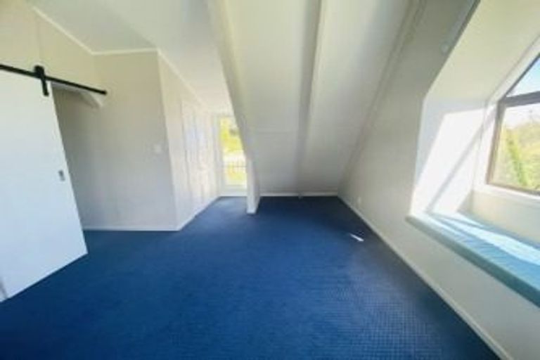 Photo of property in 131 Colwill Road, Massey, Auckland, 0614
