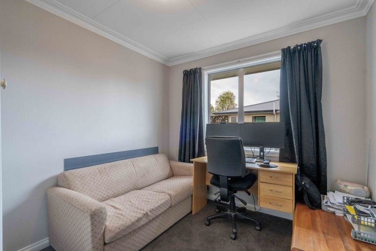 Photo of property in 18 Ballantrae Street, Wallacetown, 9816