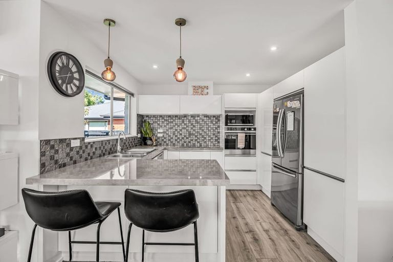 Photo of property in 500c Harewood Road, Harewood, Christchurch, 8051