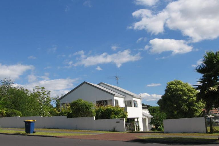 Photo of property in 77 Caribbean Drive, Unsworth Heights, Auckland, 0632